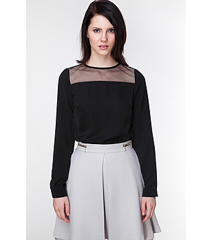 Черна дамска блуза с прозрачни елементи Monic снимка