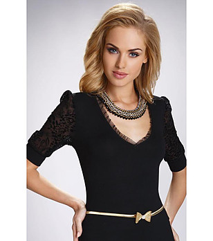 Черна блуза с дантелени ръкави Eliza снимка