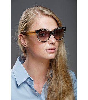 Дамски очила с рамки в цвят сив хавана и прозрачни дръжки снимка
