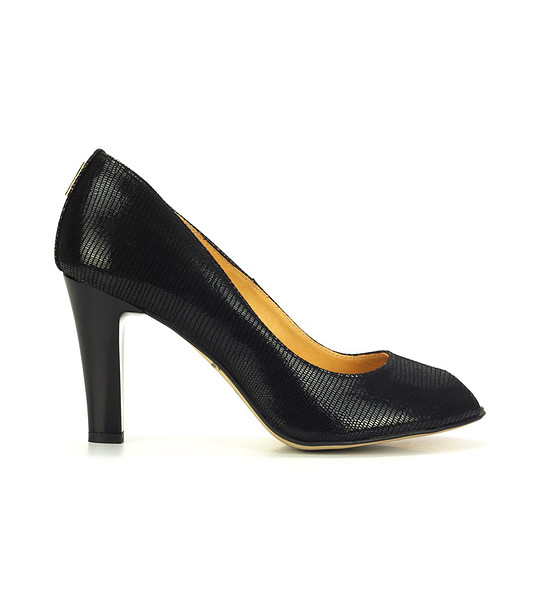Черни дамски кожени обувки с отворени пръсти снимка