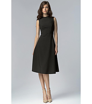 Черна рокля с елегантен дизайн Shade снимка