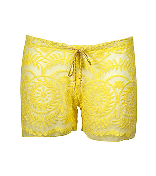 Прозрачни жълти дамски къси панталонки снимка