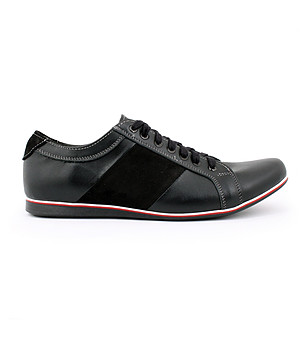 Мъжки черни спортни обувки от естествена кожа снимка