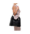 Черна кожена дамска чанта с пискюли Vitalia-4 снимка