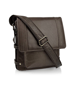 Unisex кожена чанта за рамо в цвят шоколад  снимка