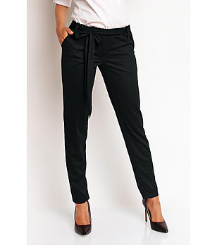 Черен дамски панталон снимка