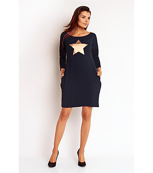 Тъмносиня рокля с щампа Звезда снимка