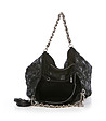 Черна дамска кожена чанта с верижки-3 снимка