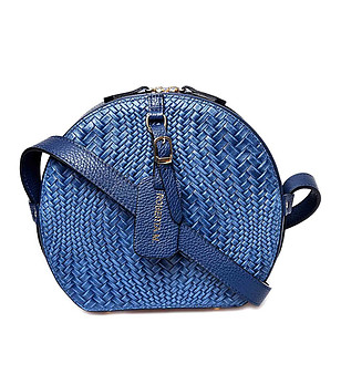 Синя дамска кръгла чанта от естествена кожа Mina снимка