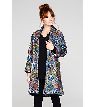 Дамско палто с многоцветен принт снимка