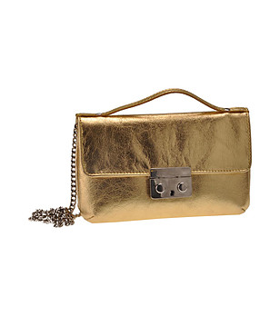 Златиста дамска чанта от естествена кожа Hugo снимка