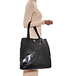 Кожена дамска чанта в черен цвят Leila-4 снимка