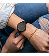 Черен дамски часовник с мрежеста верижка с релеф Oliana-1 снимка