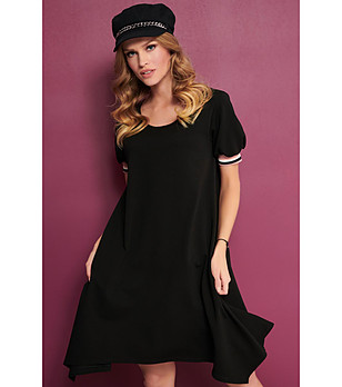 Черна рокля с асиметричен дизайн Paola снимка