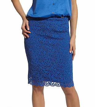 Дантелена пола в кралско синьо Demi снимка
