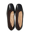 Черни кожени дамски обувки с масивен ток Berta-1 снимка