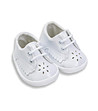 Бели бебешки обувки с перфорации-0 снимка