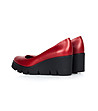 Червени кожени дамски обувки с платформа-1 снимка