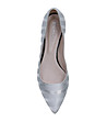 Кожени дамски обувки в сребристо на райе-1 снимка
