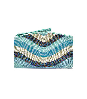 Ръчно изработена чанта в нюанси на цвят тюркоаз снимка