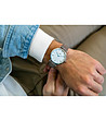 Сребрист мъжки часовник с кожена каишка в сиво August-1 снимка
