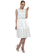 Бяла рокля с дантела-3 снимка