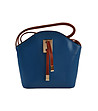 Синя кожена дамска чанта с висулки-0 снимка