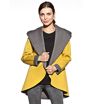 Асиметрична дамска жилетка в цвят горчица снимка