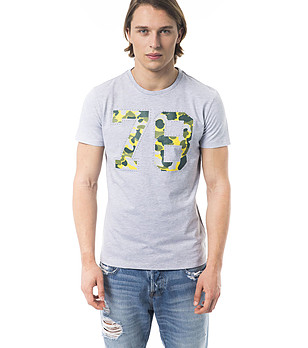 Памучна мъжка тениска в сив меланж с щампа 78 снимка