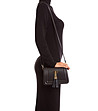 Черна кожена дамска чанта за рамо Teresa-4 снимка