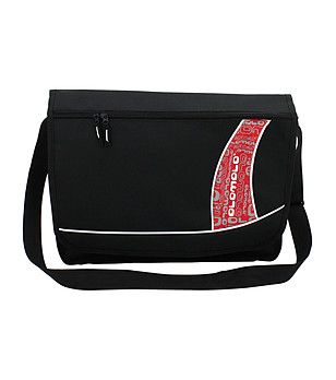 Черна чанта за рамо с червен елемент снимка