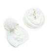 Комплект от шапка и шал в бяло Flores-0 снимка