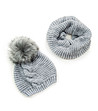 Комплект от шапка и шал в сиво Flores-0 снимка
