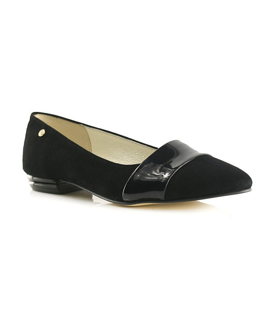 Черни дамски велурени обувки Nadina снимка