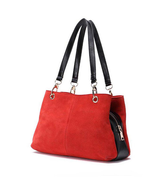 Велурена дамска чанта в червено и черно снимка