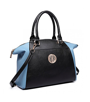 Дамска чанта в черно и синьо с кръгъл елемент снимка