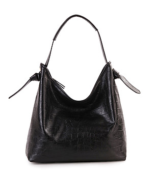Черна дамска чанта с ефектен релеф Laureen снимка