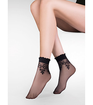 Черни дамски къси чорапи с къдрички Pia снимка
