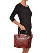Червена кожена дамска чанта с релеф Lea-0 снимка