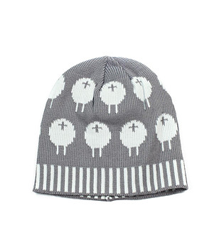Унисекс шапка в сиво и бяло снимка