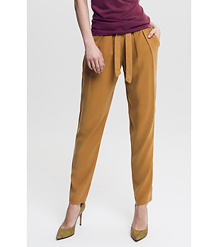 Дамски панталон в цвят камел Liana снимка