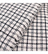 Унисекс кариран шал в бяло и черно-4 снимка