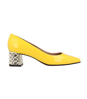 Лачени дамски жълти обувки Aniela снимка