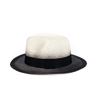 Дамска шапка в цвят екрю и черно Jewelo снимка