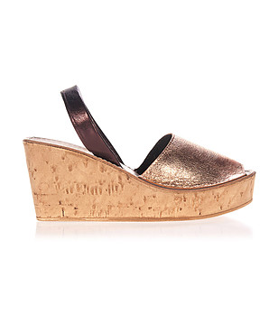 Дамски кожени сандали в кафяво и розово-златисто Merry снимка