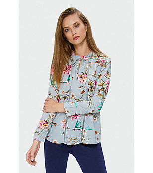 Светлосиня дамска блуза с флорален принт Irma снимка