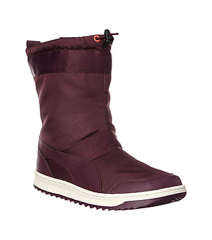 Лилави дамски ботуши за сняг снимка