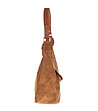 Велурена дамска чанта за рамо в цвят камел-2 снимка