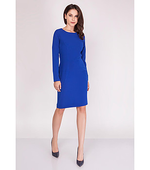 Кобалтово синя рокля с цепка снимка