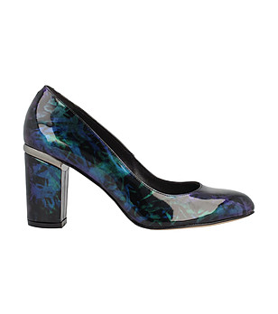 Ефектни дамски обувки в преливащи черно, синьо и зелено Elie снимка